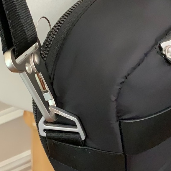 Spyder BRIEFCASE w/ strapping - Picture 8 of 16